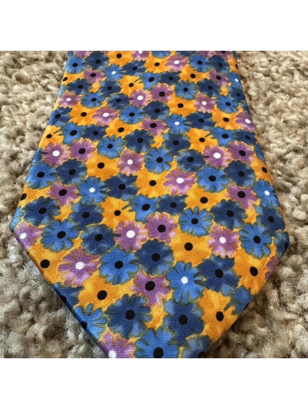 Mario Ferrari Daisy Silk-Feel Necktie